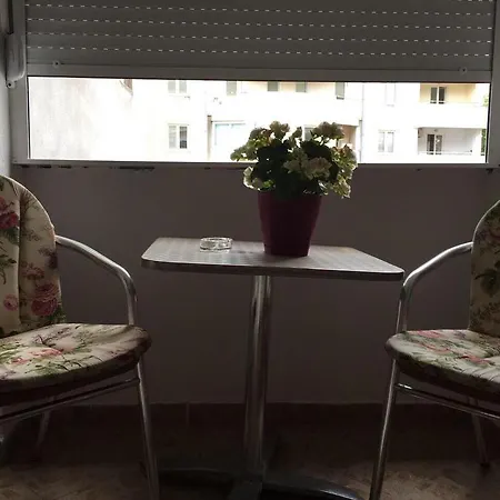 Apartment Sim Budva