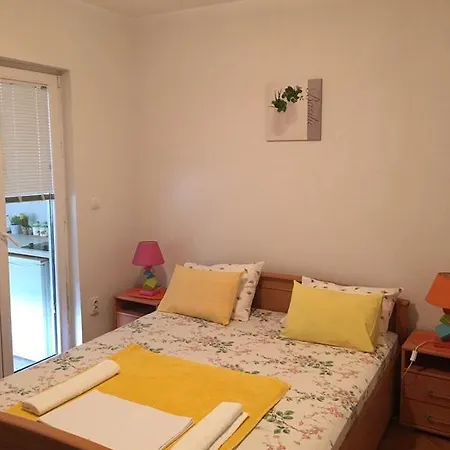 Apartment Sim Budva